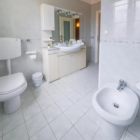 Guesthost - Ospedale Sant'orsola Pizzardi White Apartmán Boloňa