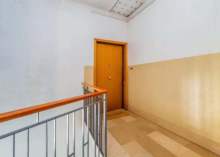 Guesthost - Ospedale Sant'orsola Pizzardi White Apartamento *